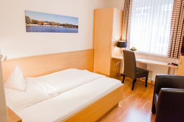 Zimmer mit franz. Bett - Hotel Martinihof in Münster